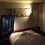 Latino Centre Hotel Reims