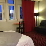 Latino Centre 2*