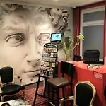 Latino Centre Hotel Reims