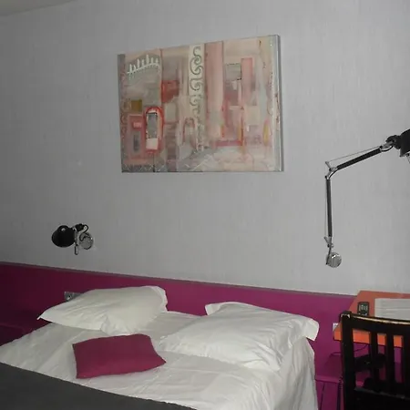 兰斯拉丁中心酒店 兰斯