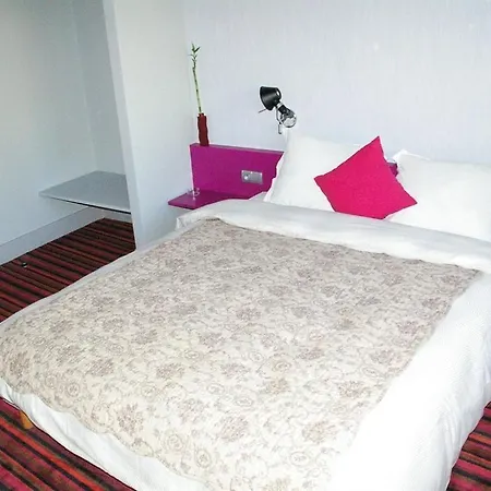 Hotel Latino Centre Reims