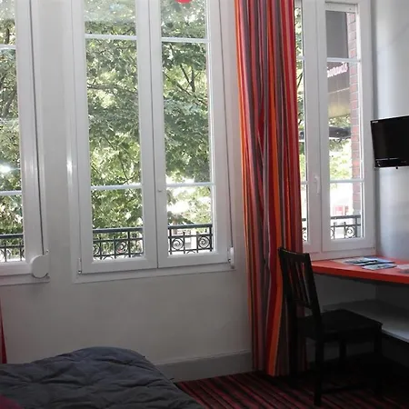 Szálloda Latino Centre Reims