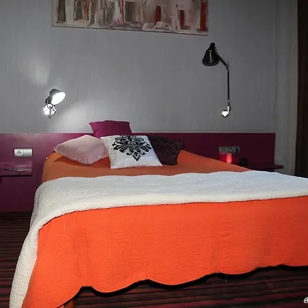 Latino Centre 2* Reims