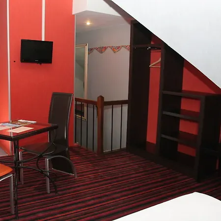 Szálloda Latino Centre Reims