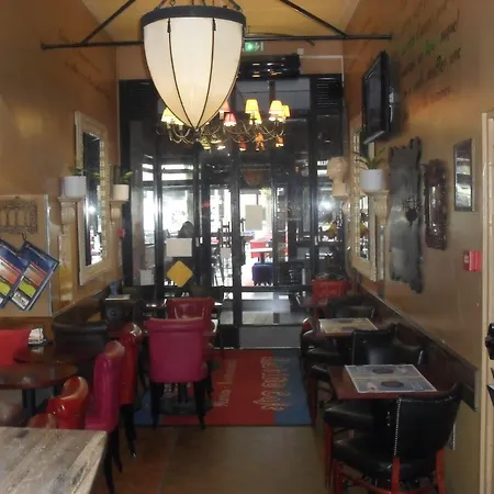 Latino Centre Hotel 2*