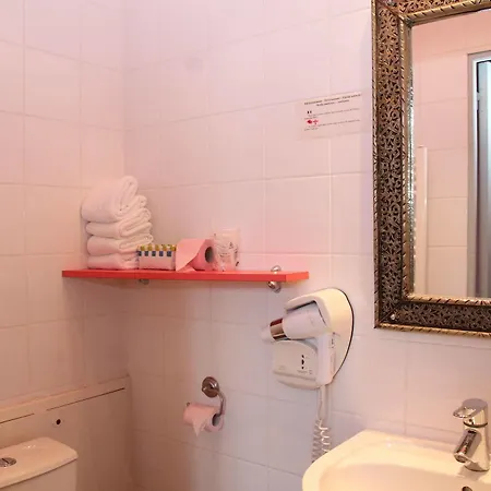 Latino Centre 2* Remeš