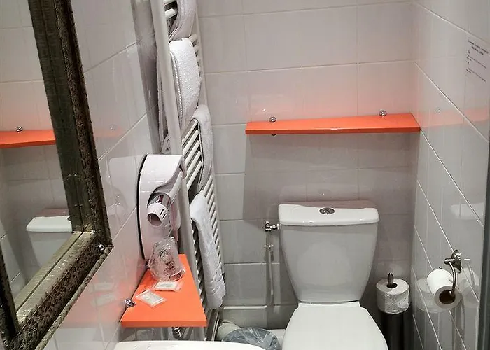 兰斯拉丁中心酒店 兰斯