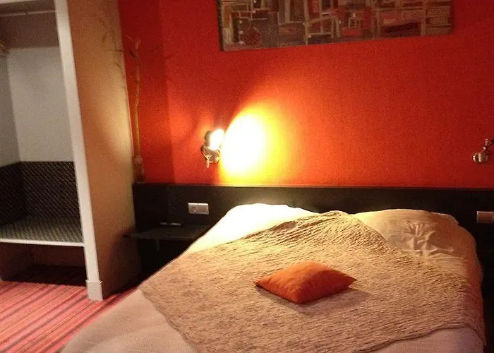 兰斯拉丁中心酒店 酒店