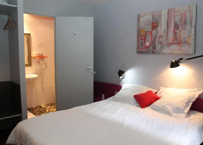 Latino Centre Hotel Reims